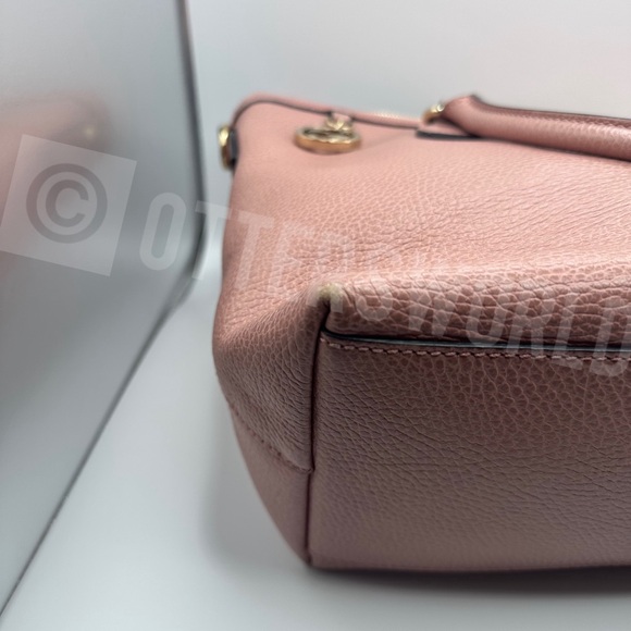 Authentic Gucci Dollar Crossbody - Picture 5 of 11